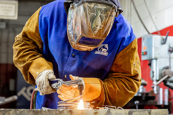 Welding technology student in the EGF campus lab.