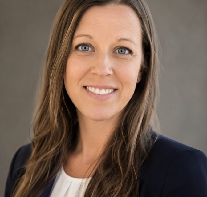 Photo of Laura Magnus